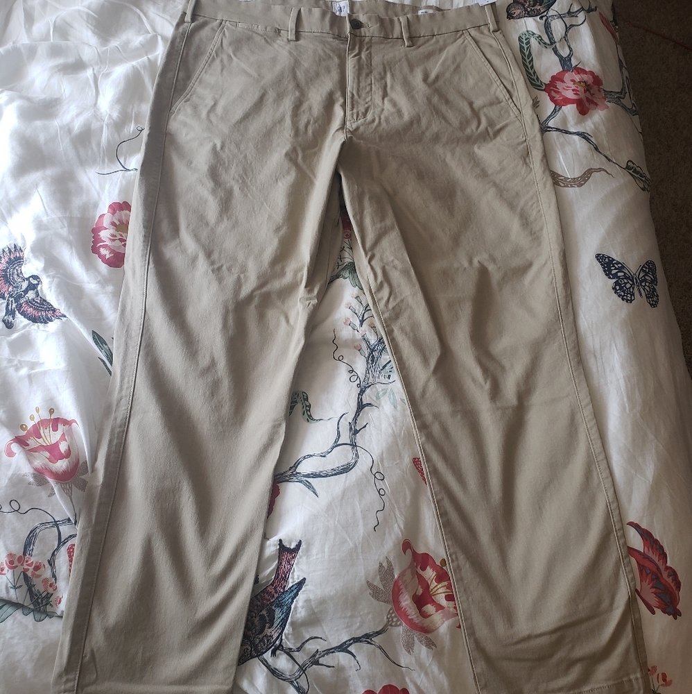GAP Straight tapered Chinos